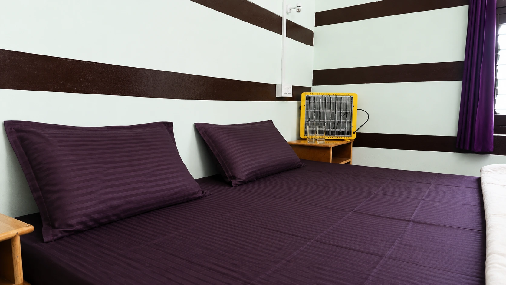 Valley View Room