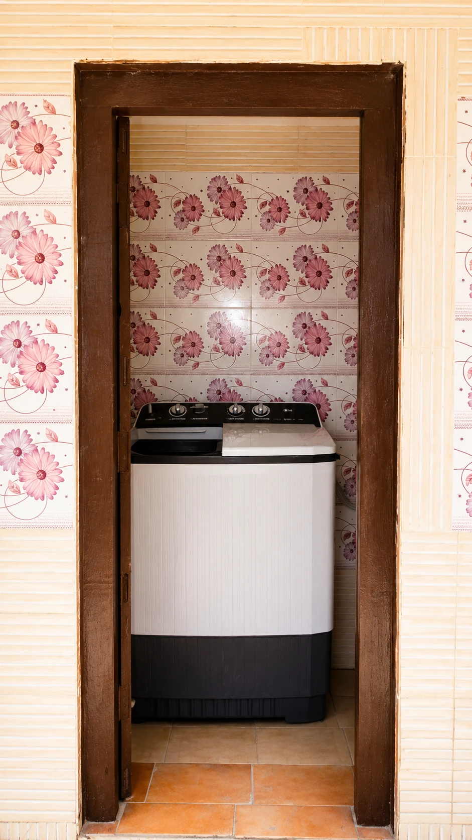 Orchard View Room washroom